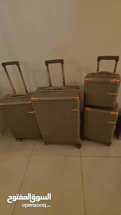4 piece Travel bags Morano Rose gold bags - Medinah only