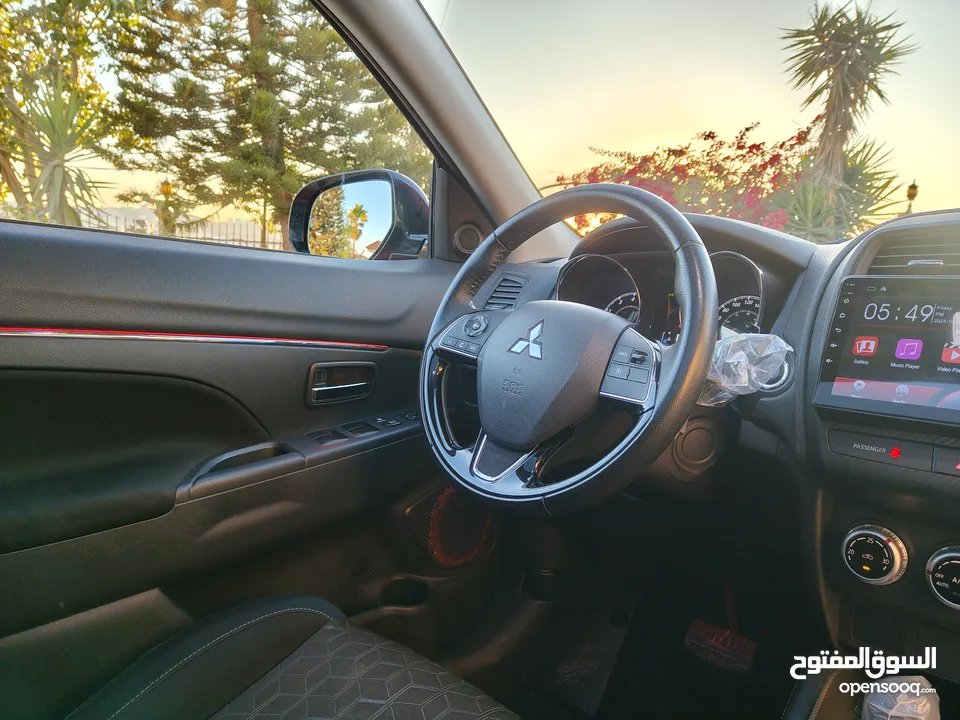 Mitsubishi ASX 2022 الفخمة تسيير شهر 10/2023 عداد 9000 كيلو وكفالة لسنة 2028