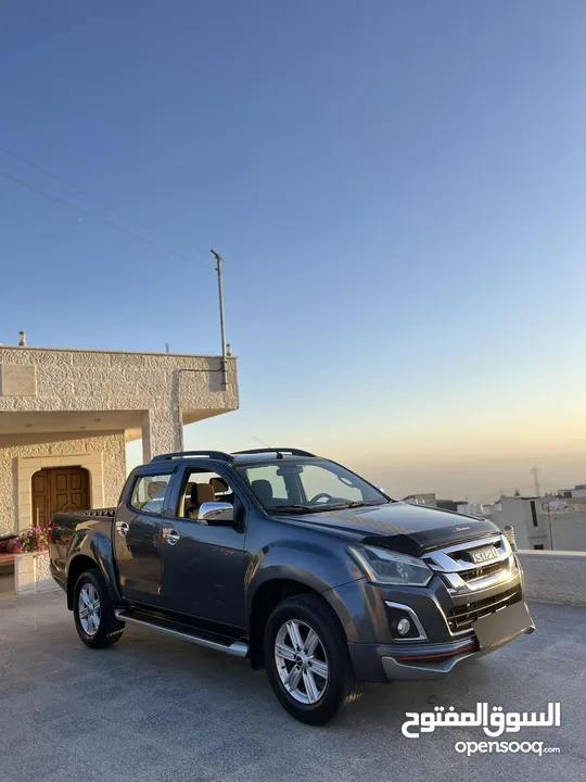 ايسوزو دي ماكس فل كامل فحص كامل موديل 2018 ماتور 3000cc بحالة ممتازة للبيع