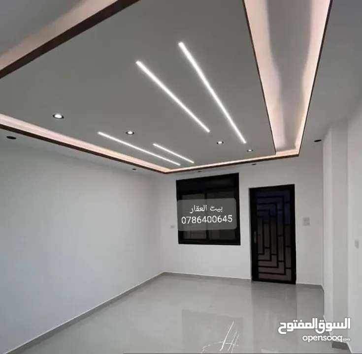 شقة فاخرة مع روف و تراس مكشوف بإطلالة بانورامية للبيع