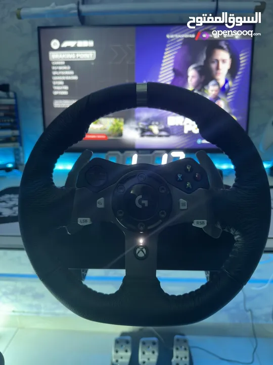 Logitech G920 Driving Force for Xbox With the box