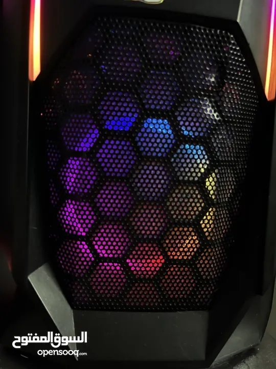 جهاز pc للألعاب اداء جيد