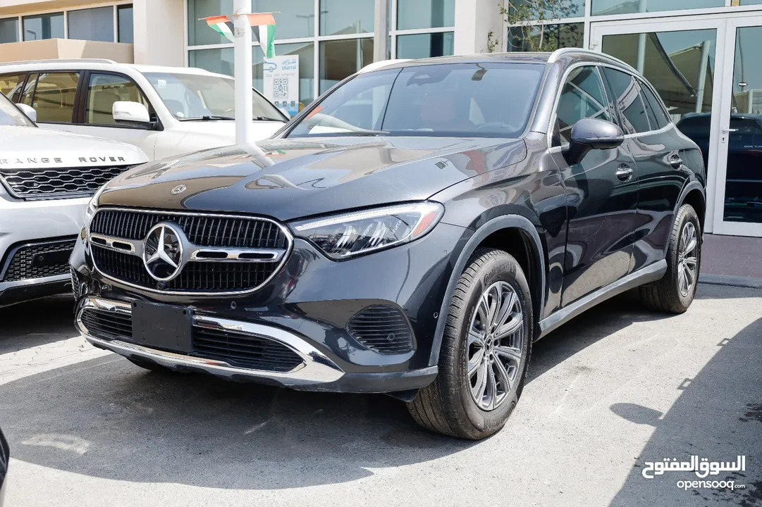 Mercedes Benz GLC 300 - 2023 - V4 - 13,000km