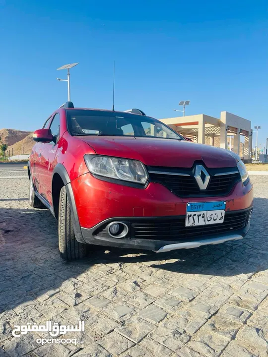 Renault Sandero Stepway 2015/ رينو سانديرو ستيب واي