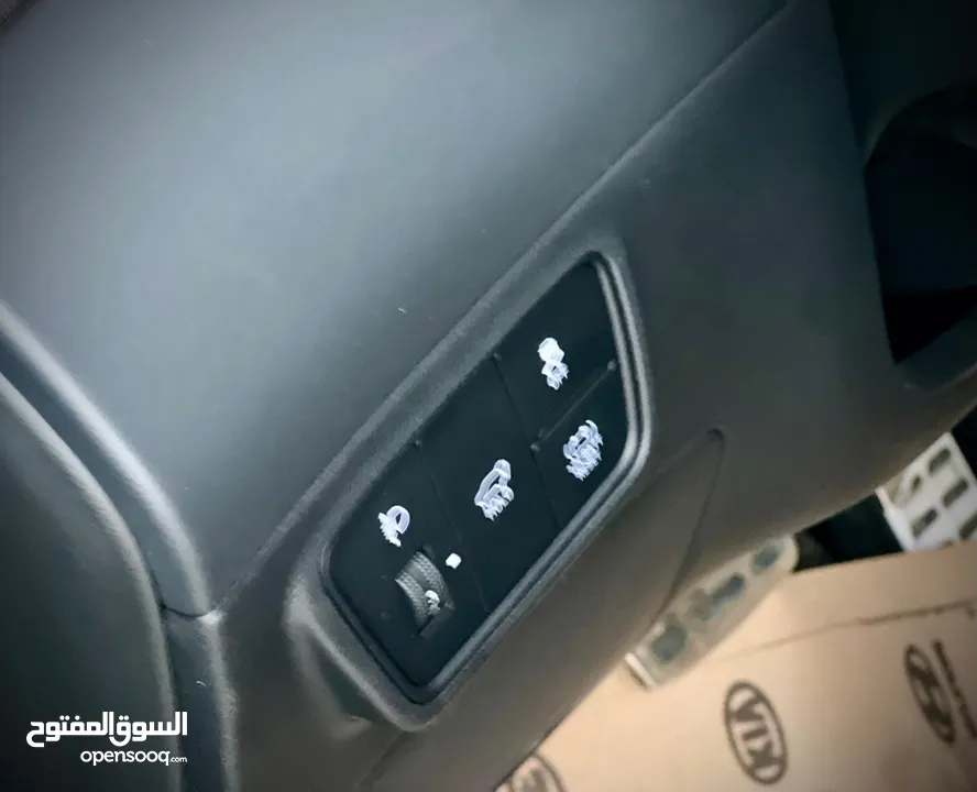 هونداي توسان/2022 فل الفل بدون فتحة سقف  2x4 ///240Hp بنزين + كهرباء  ( Haybrid) 1600cc