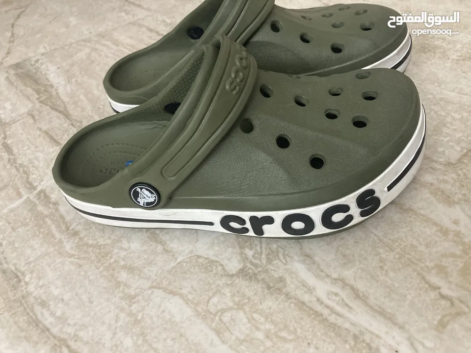 حذاء Skechers وسليبرcrocs