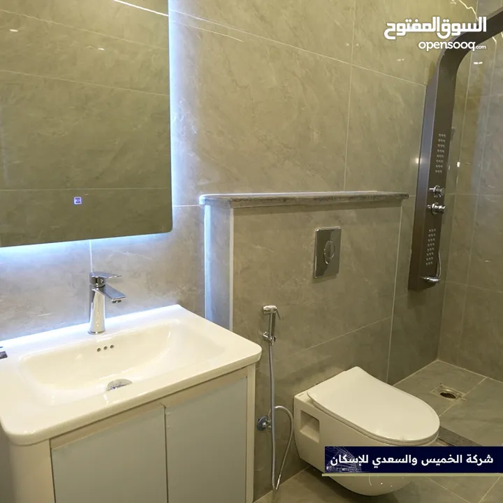شقه طابق اول للبيع بسعر مميز بأفضل موقع في مرج الحمام