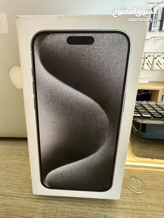 iphone 15promax  256GB.  بالكرتونه غير مستخدم فقط مفتوحه الكرتونه