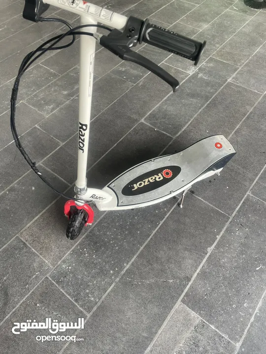 Razor - E200 Electric Scooter
