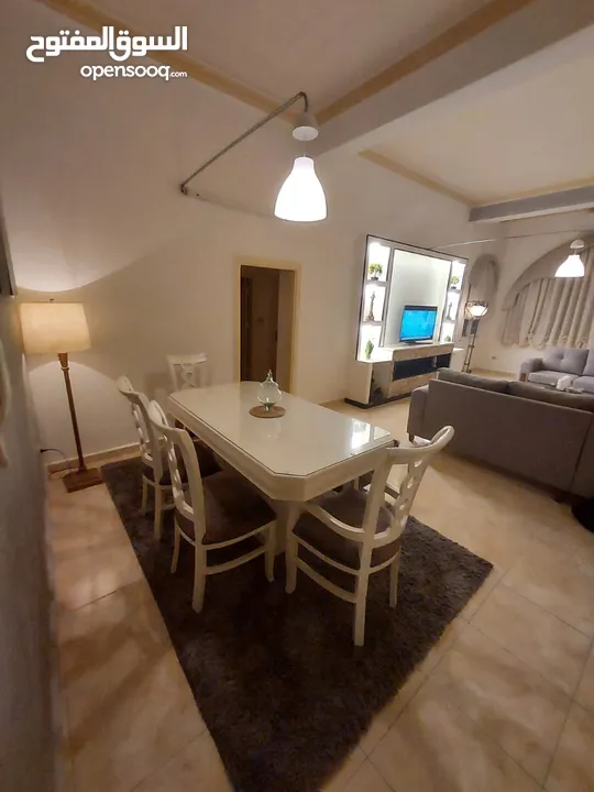 Two bedrooms apartment in Weibdeh ( Property 37982 )-174775622
