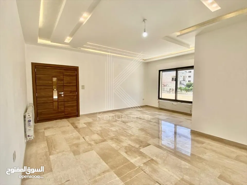 شقة مميزة للبيع في عمان - ضاحية النخيل - طابق أرضي