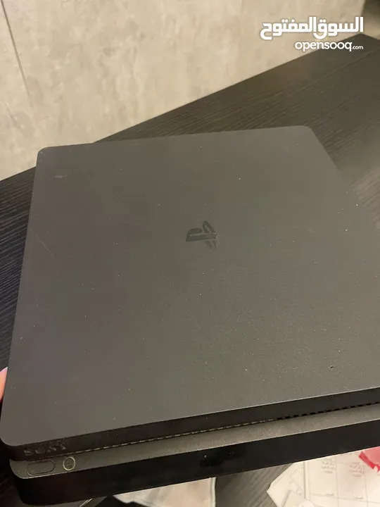 سلم PS4 مع يد اصلية
