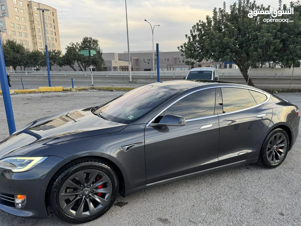 2020 Tesla Model S performance