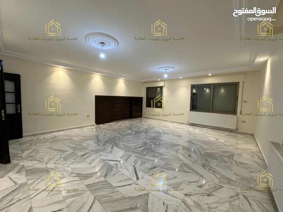 شقة فارغة - دير غبار - 4نوم 2ماستر - 240م