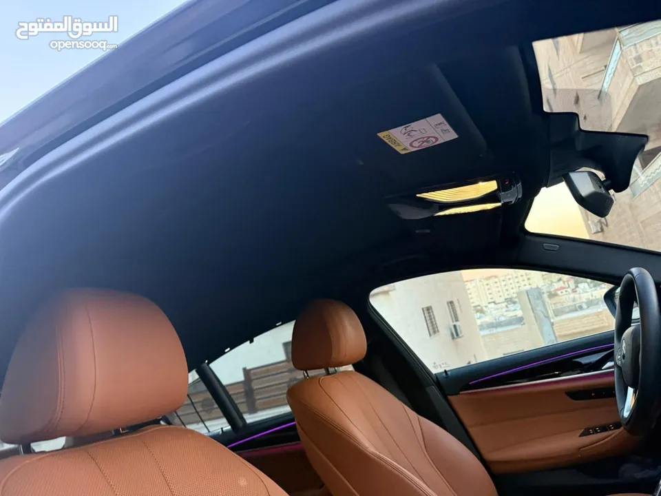 بي إم دبليو  BMW 530i وارد الوكاله 2023 تحت الضمان ل 2027/9 ممشى قليل جدا
