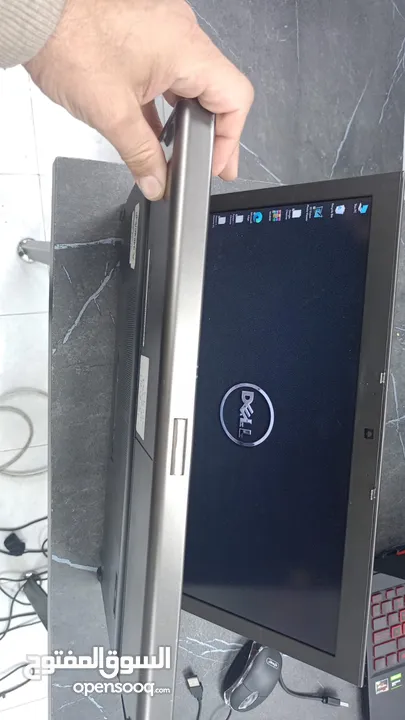 لاب توب نوع ديل لون بني بحالة الوكالة