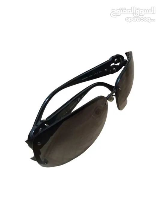 نظارات شمسية غوتشي Gucci اصليه مستعملة بحالة جيدة جدا صنع في إيطاليا .