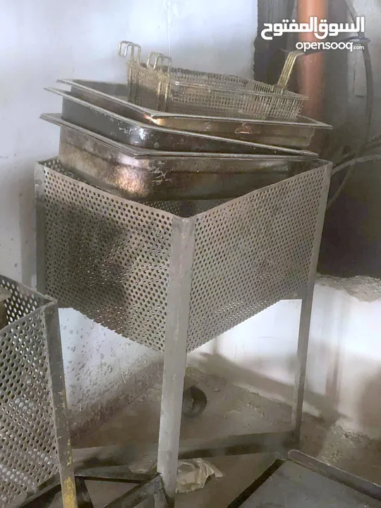 عدة مطعم مستعمله شهر