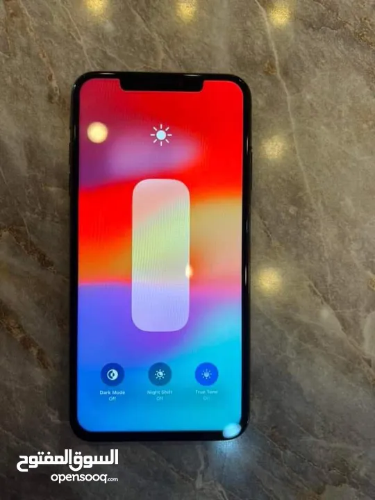 ايفون ،xs max 64g  جهاز مش مغير في شي وكاله معا وصله اصلي