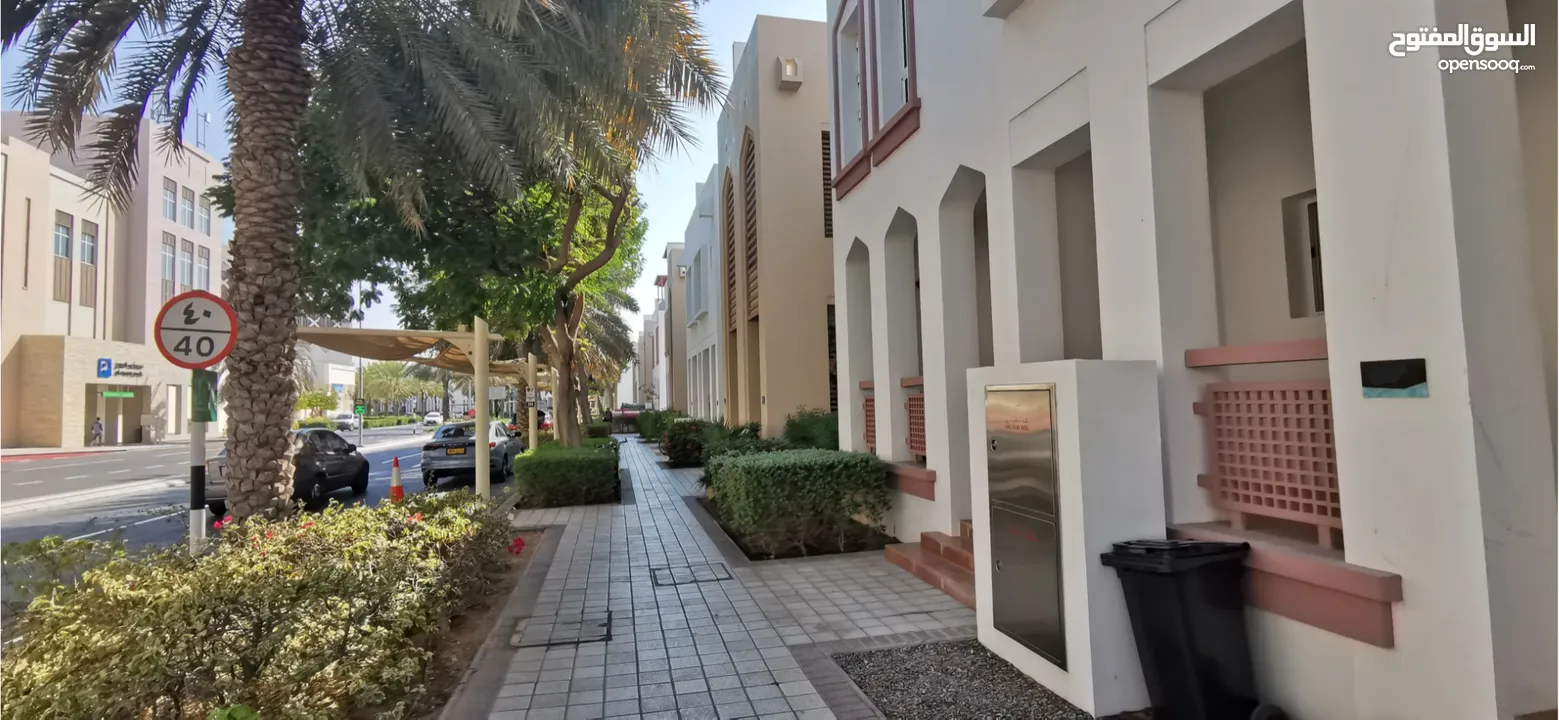 4 Bedroom villa in Al Mouj  فيلا في الموج