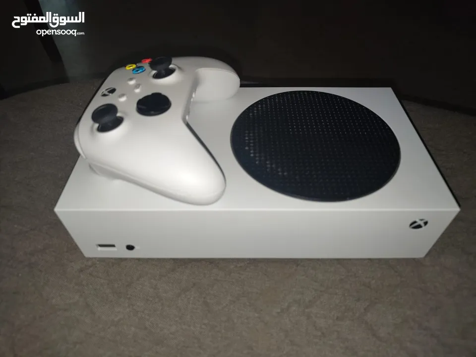 Xbox Series S (used by a student)