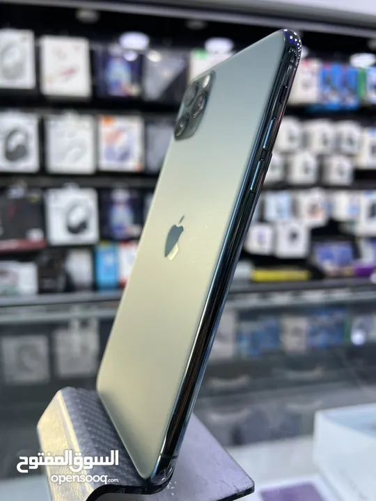 Used iPhone 11 Pro Max (256) GB  ايفون 11 برو ماكس مستعمل بحالة ممتازة  غير مفتوح او مبدل اي قطع ابد