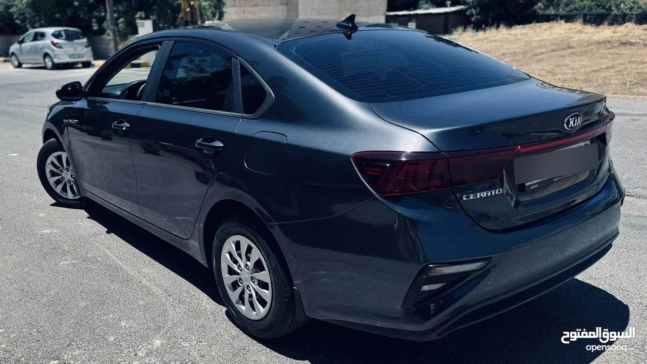 Kia cerato   Model :2019  Dohc 1600 CC  Gearbox : automatic   Colour: Gary  Inside :Black ABS Airbag