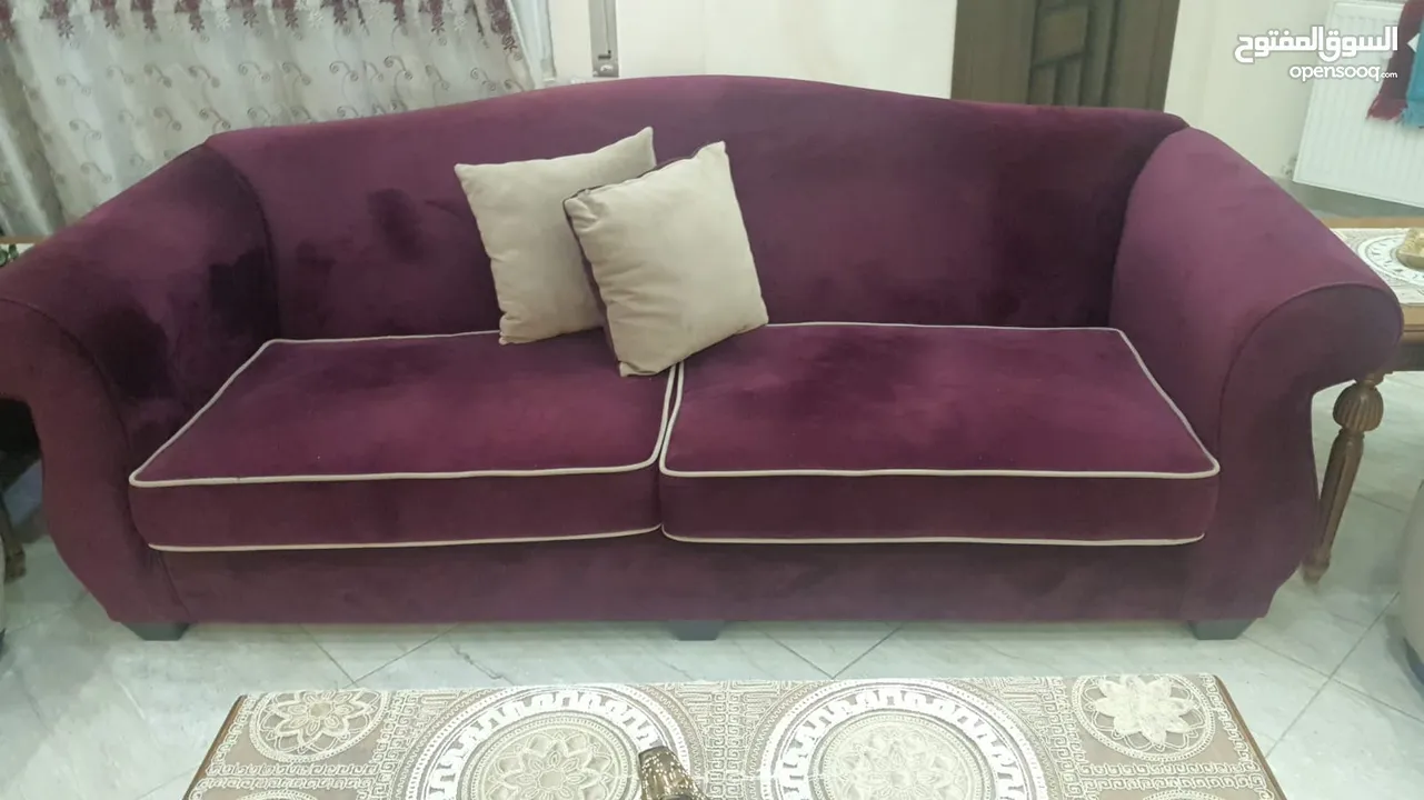 طقم كنب سبع مقاعد مستعمل للبيع رقم التواصل موجود بالاعلان