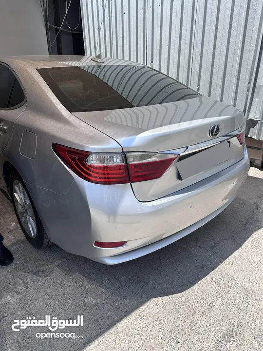 لكزس ES300H2013  4 جيد بحالة ممتازة للبيع