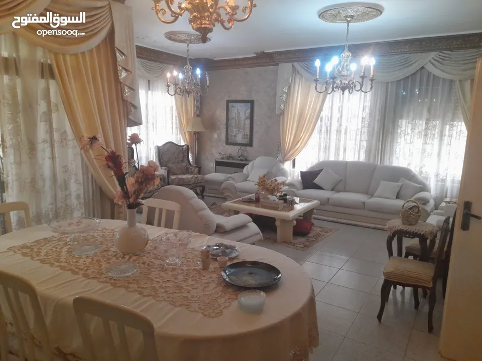 فيلا مستقله في تلاع العلي بسعر شقه للبيع المستعجل بسعر مغري جدا جدا مكونه من سكنتين