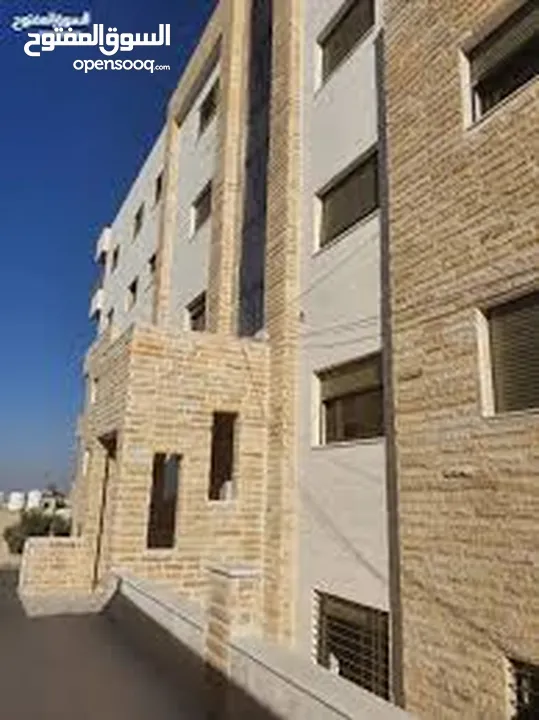 شقه فاخره للبيع وبسعر مغري من المالك مباشره للجادين التواصل على الرقم الموجود ابو محمد