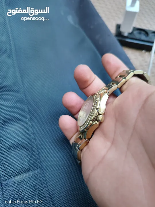 ساعة GUESS اصلية شغالة 100%