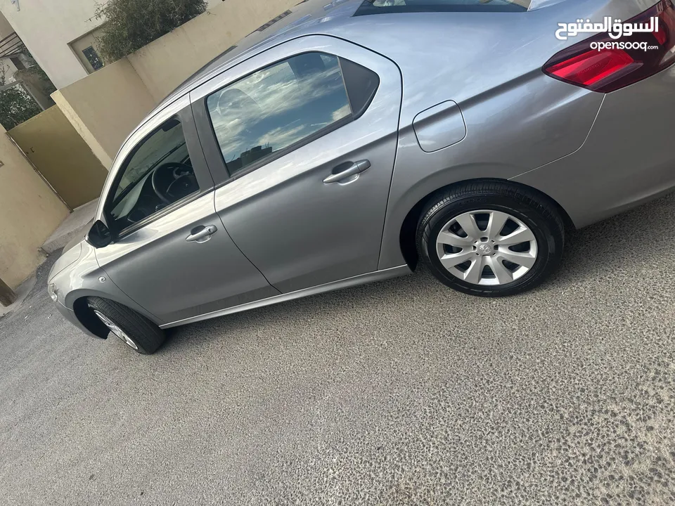 بيجو 2019 موديل 301 للبيع