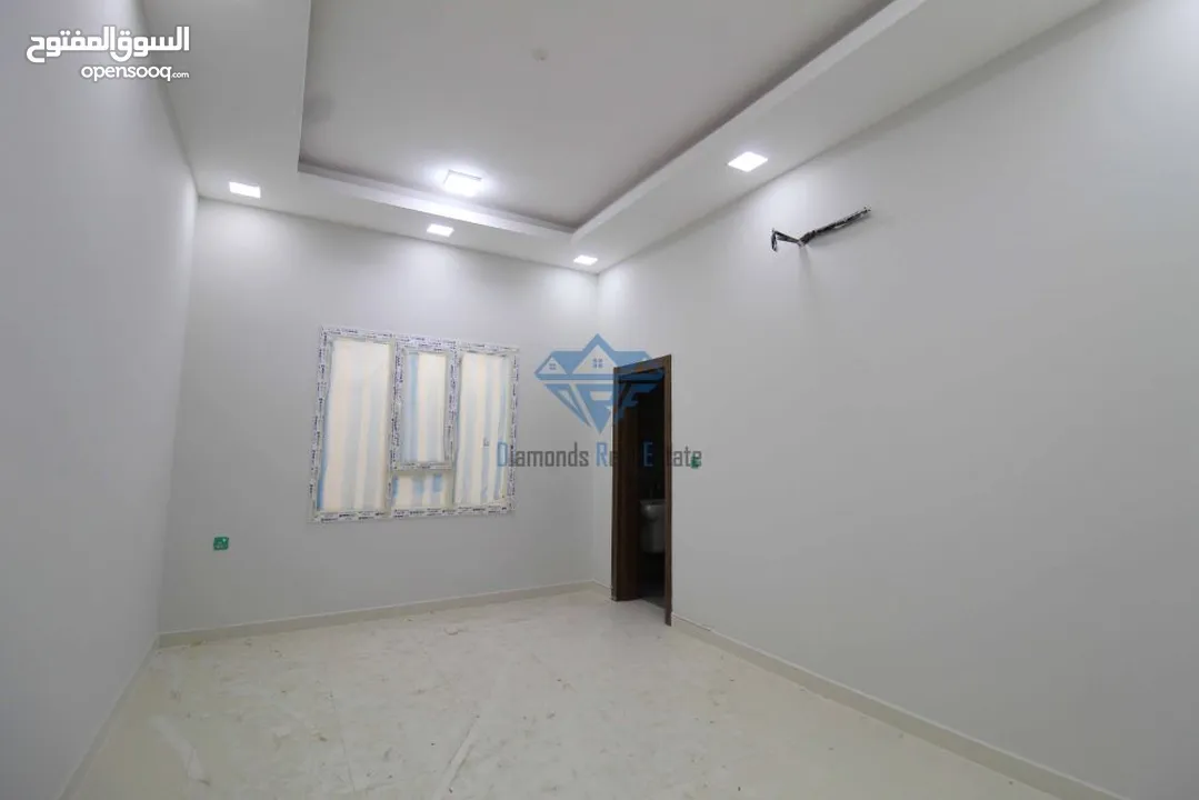 #REF1037    Beautiful  4 Bedrooms+ Maid Room Villa For Sale In Bousher Al Awabi