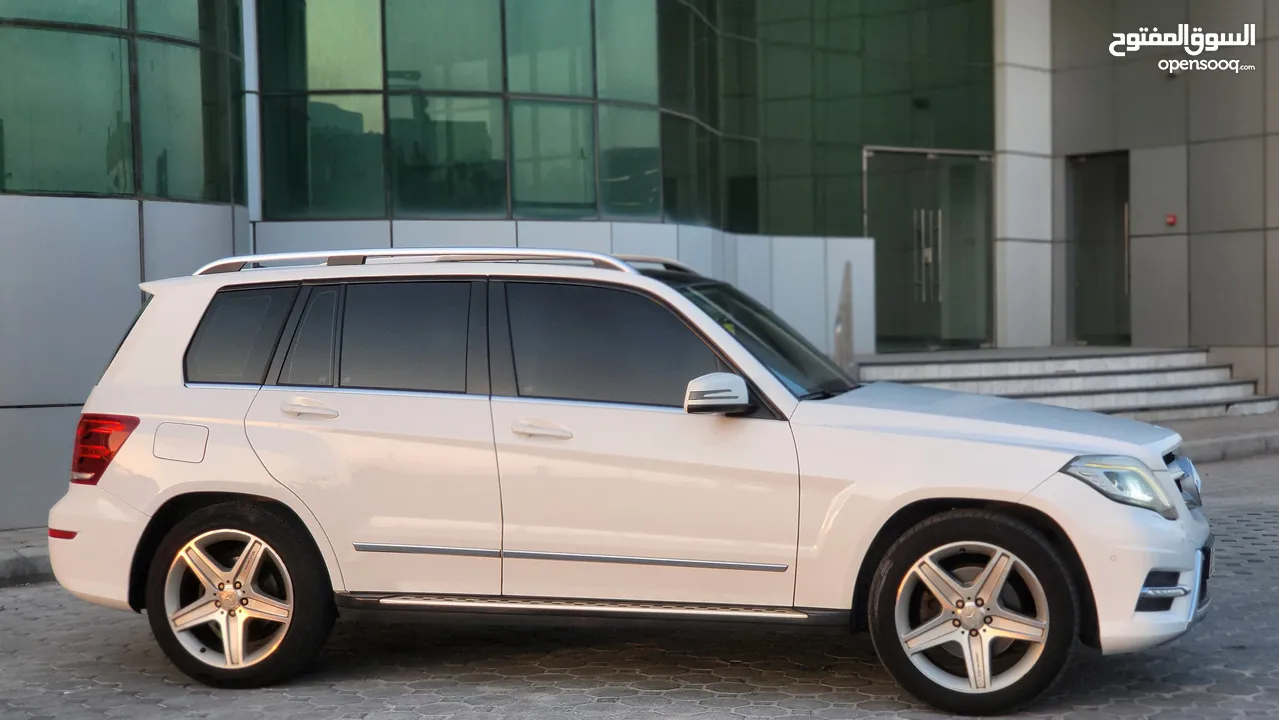 GLK 350 - V6 2013 بحالة الوكالة مالك اول