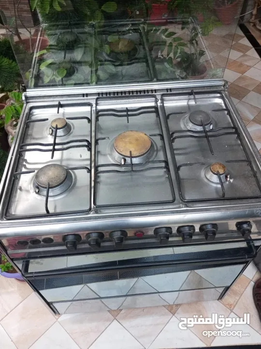 فرن للبيع بحاله جيده