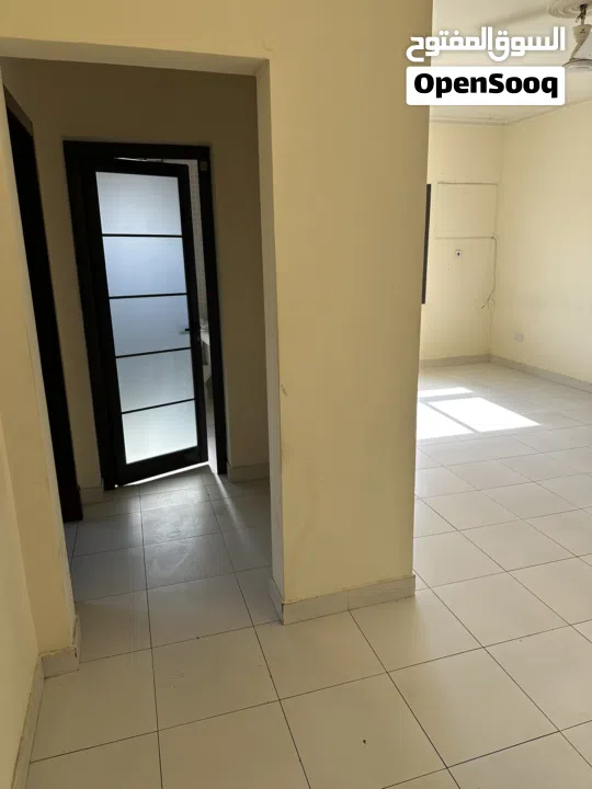 شقة غرفتين وحمامين شامل الكهرباء للاجار في الحجيات