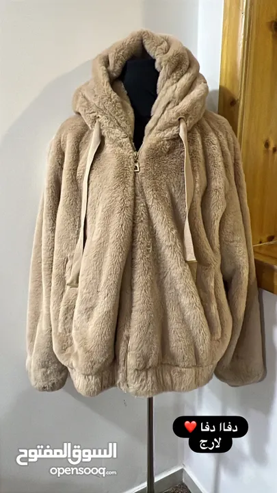 ملابس مستعمله بحاله جيده كلها ماركات عالميه باسعارر مناسبه جدا