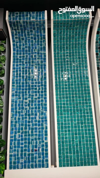 بلاط حمام السباحة الزجاجي  Glass pool tiles