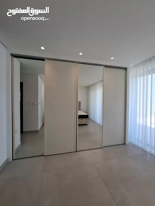 شقة مفروشة فاخرة بتصميم عصري اعلان رقم (O459)