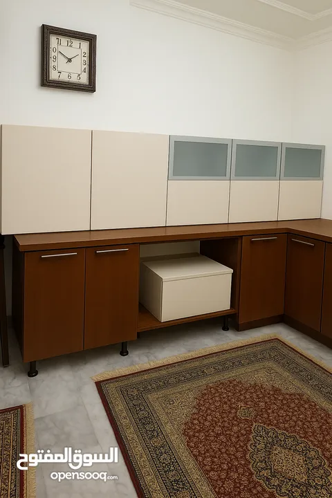 مطبخ خشب جوايكو مميز شبه جديد للبيع بالسعر مميز جدا المطبخ عبارة عن 3 واجهات بحالة الوكالة مميز جدا