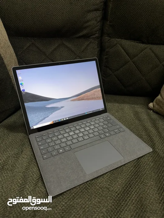 Microsoft surface laptop 3 i5-10th gen بحالة ممتازة بسعر مغري جدا