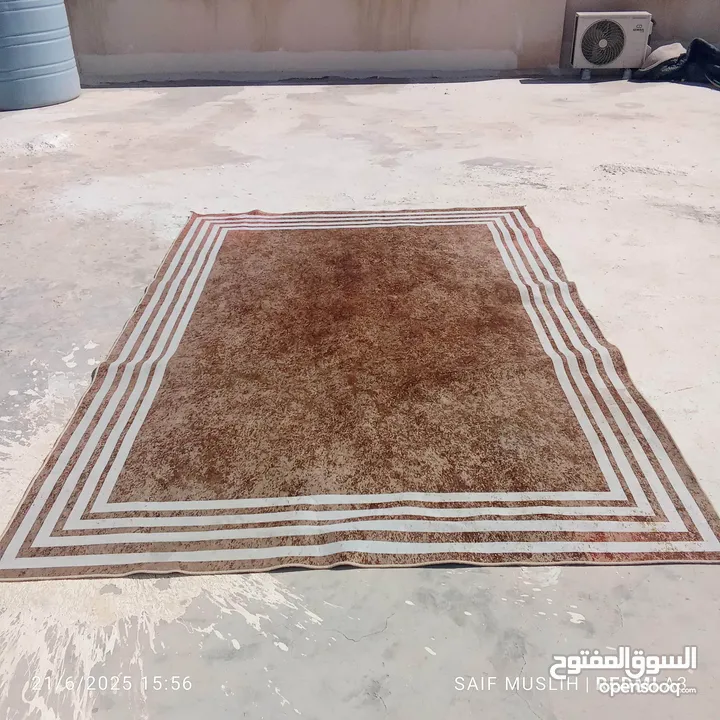 سجاد للبيع بسعر حريييقه  طول 280 عرض 200