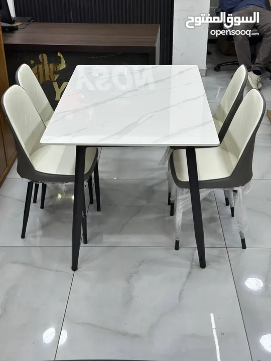 طقم طاولة سفرة مع كراسي