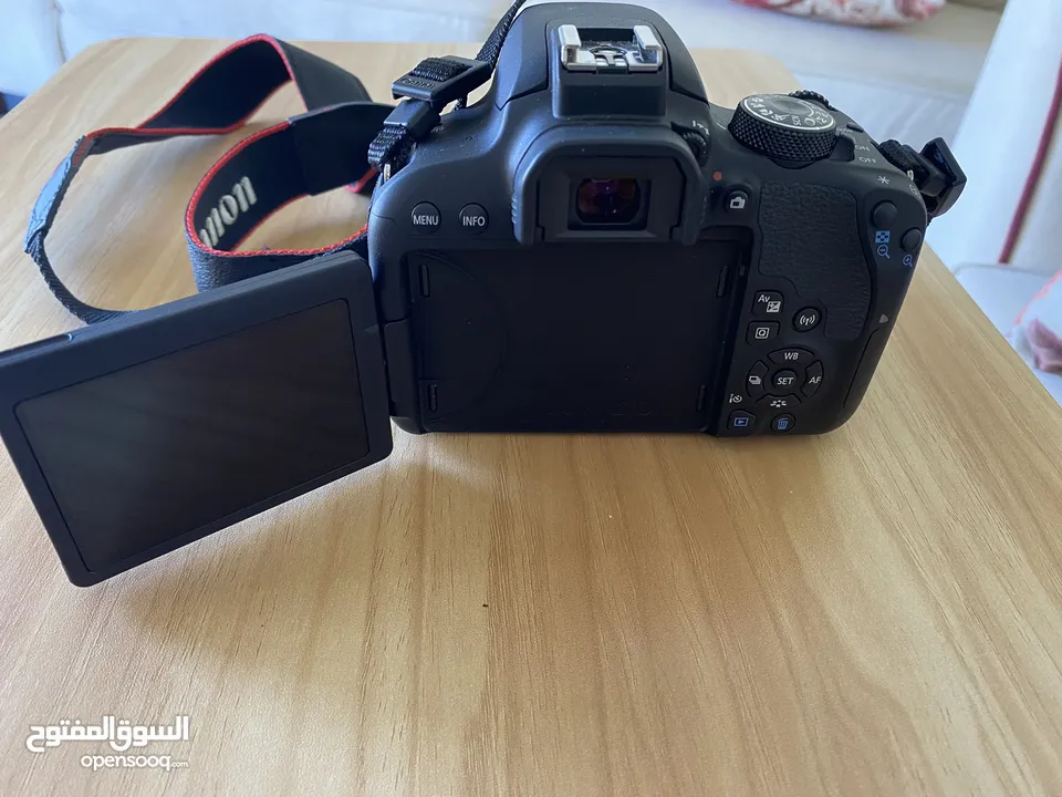 كاميرا Canon 800D بحالة الوكالة