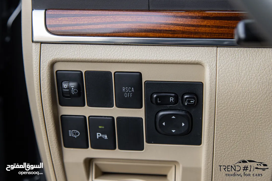 Toyota Land Cruiser VX-E 2016   السيارة وارد و بحالة الوكالة