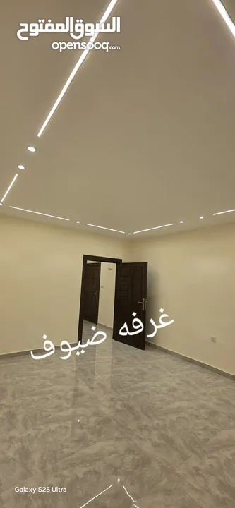 شقه فاخره للبيع الجاردنز