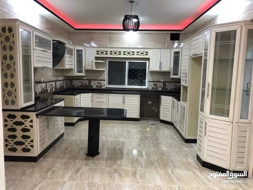 مطبخ  الالمنيوم سادة  5 متر فقط