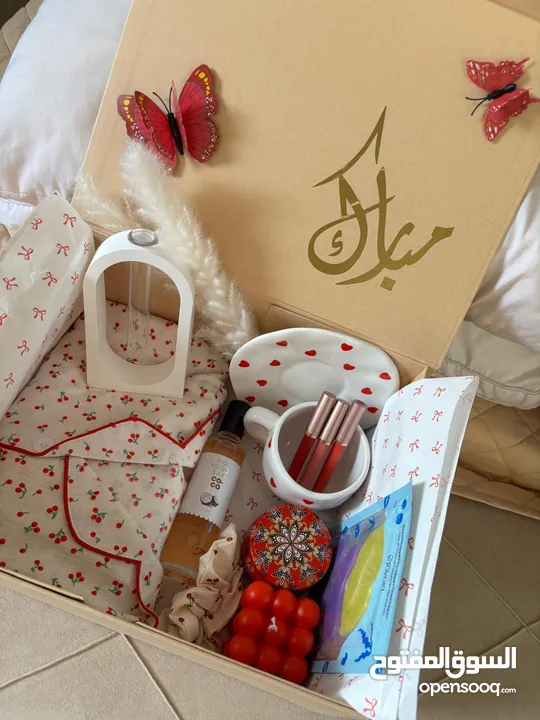 شموع معطرة وهدايا حسب الطلب