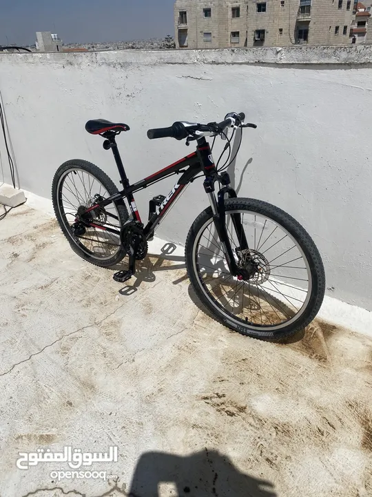 Superfly 24disc TREK one of the best bikes for mountain tracks